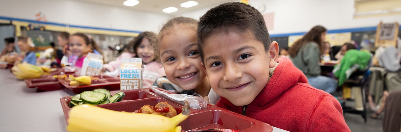 two students eating lunch